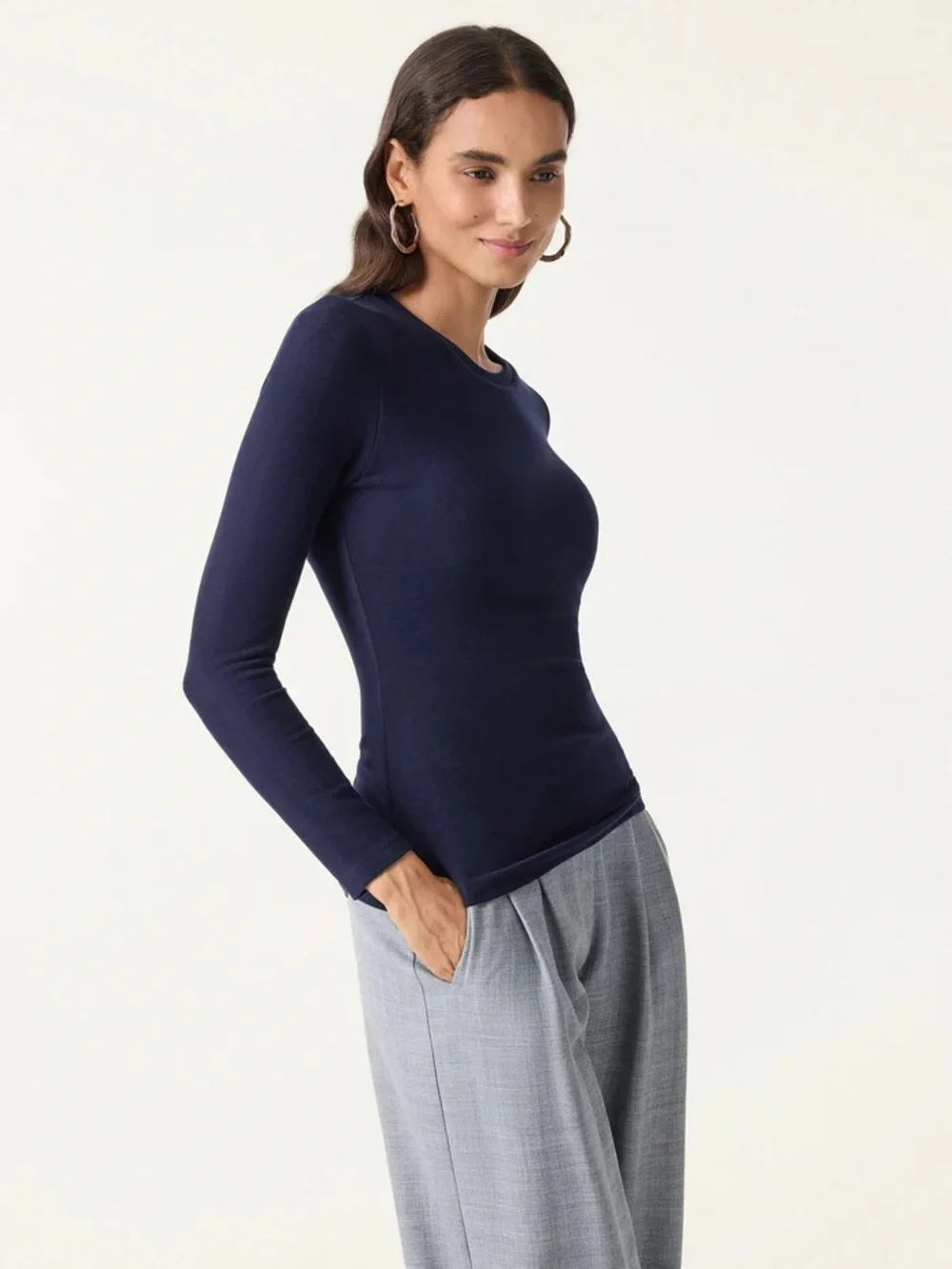 NWT OGL MaxWarm Crewneck Long Sleeve Bra Top in Smoky Navy - Picture 5 of 8